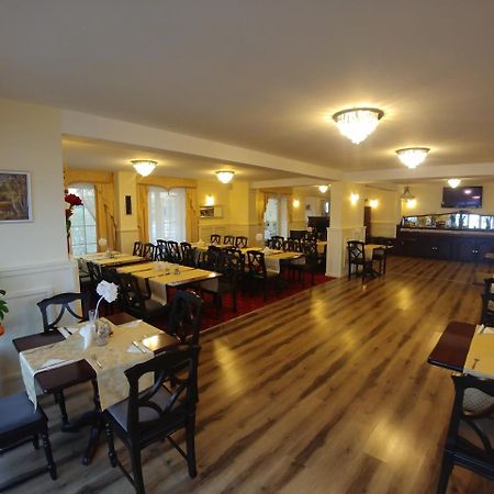 Hotel Mazurski Dworek Mikołajki Eksteriør billede